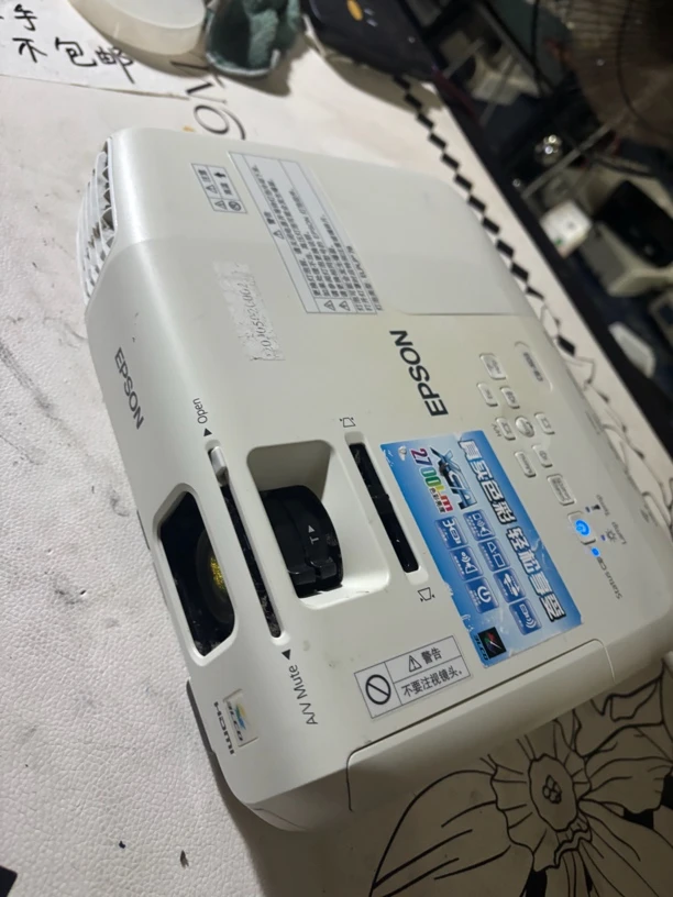 9新  二手 爱普生投影仪 运费自理