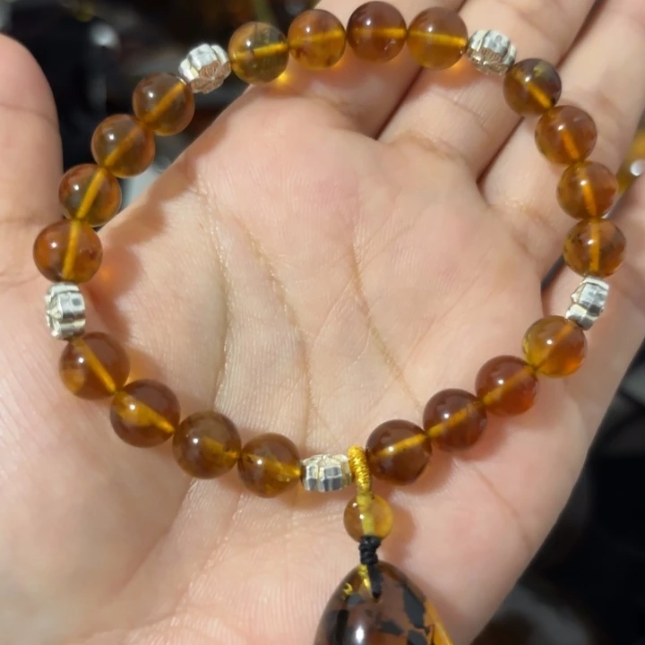 琥珀未镶嵌裸石有冰有裂有杂瑕疵品