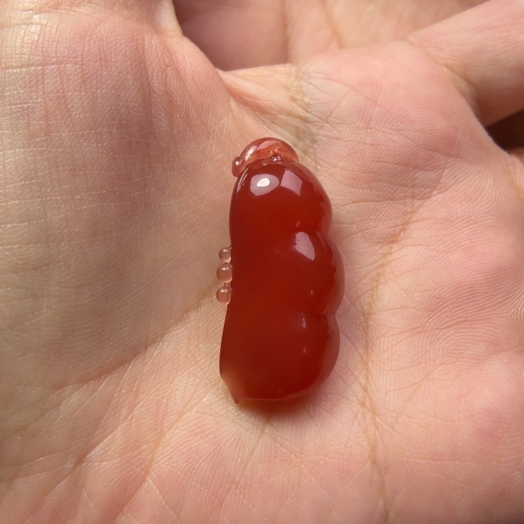 南红玛瑙未镶嵌挂件