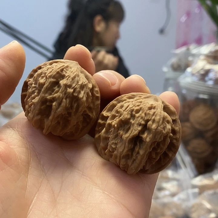 文玩核桃把件37.5皇杆蜡皮