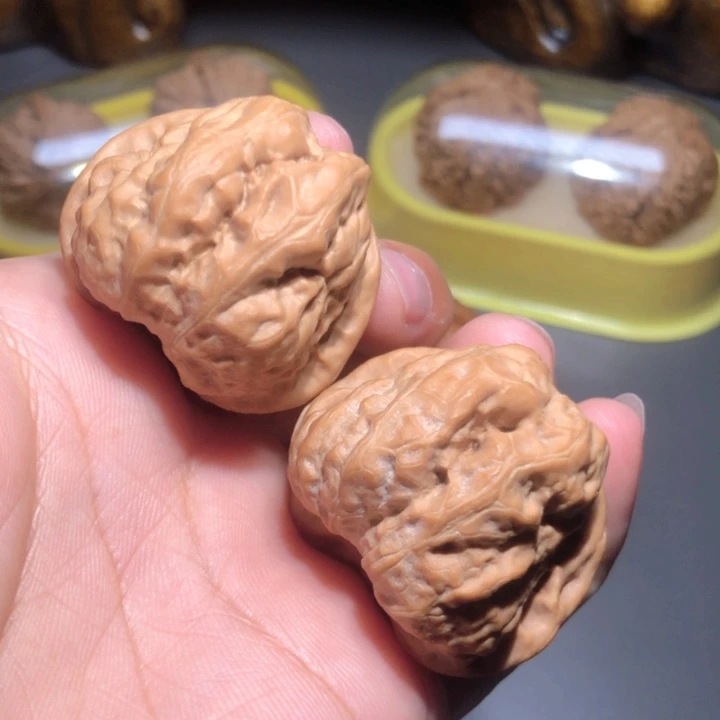 文玩核桃把件37.5蛤蟆头