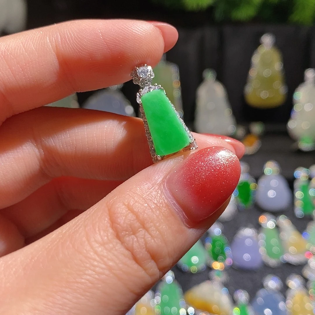 颈饰银S925镶嵌翡翠天然翡翠