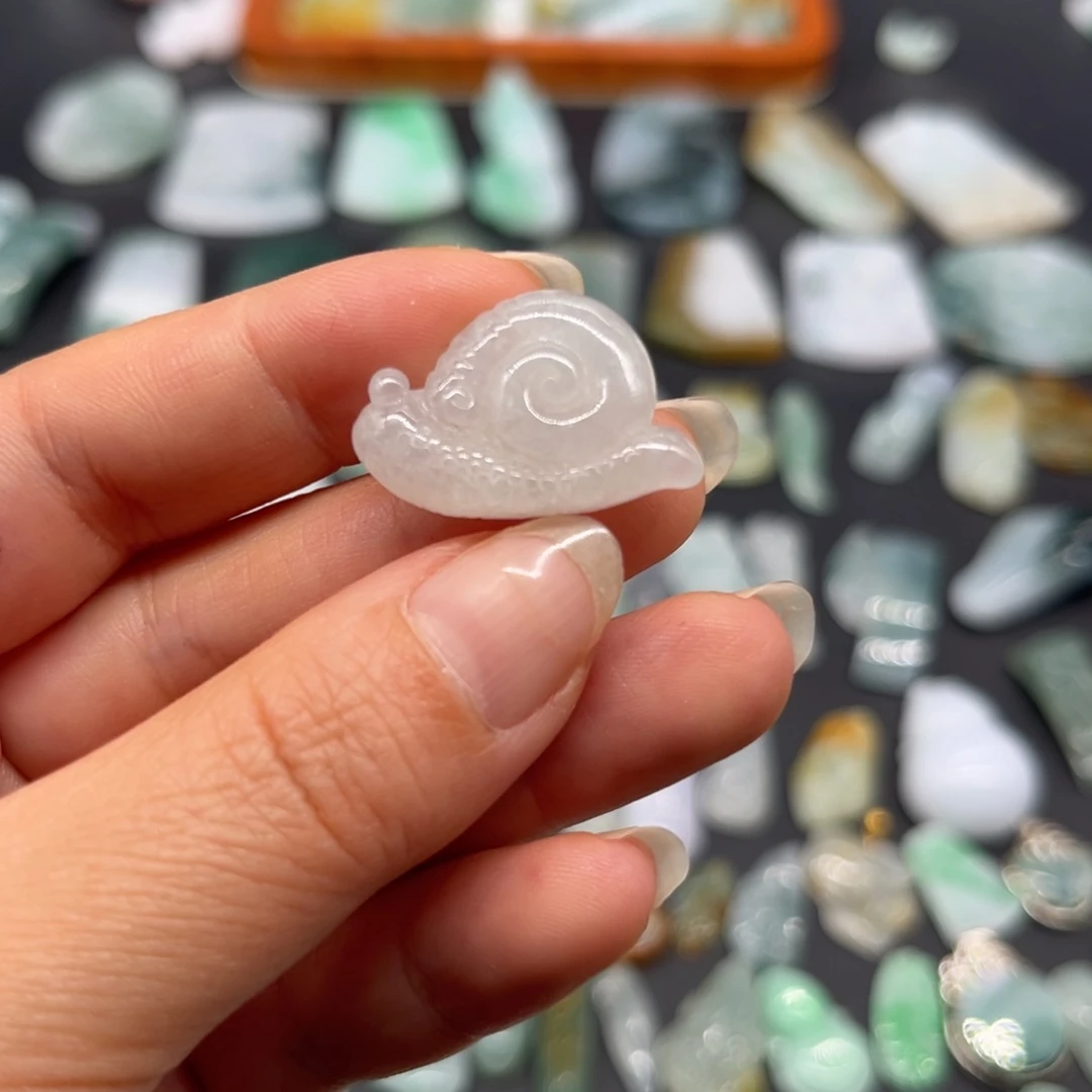 翡翠未镶嵌颈饰D*生蜗牛