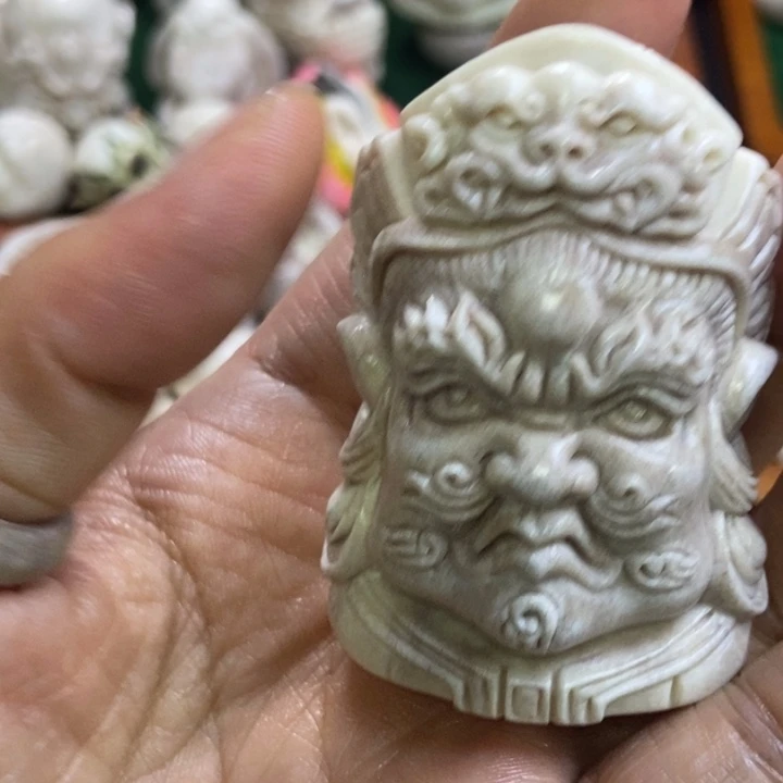 我***楠配饰鹿角雕刻一个出