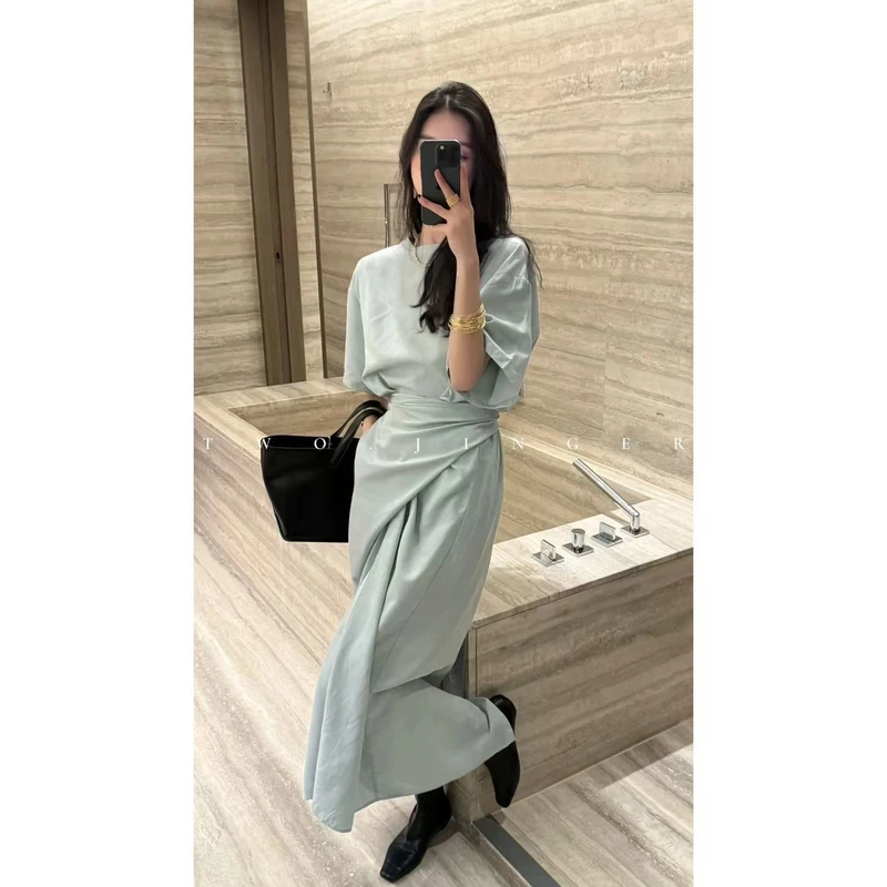 二静子 2024韩国（米兰）秀场灵感打造美学 不规则系带收腰长裙9907