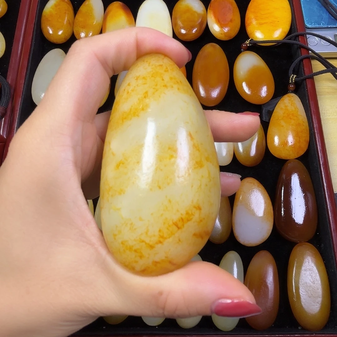 鑫***垚颈饰未镶嵌和田玉