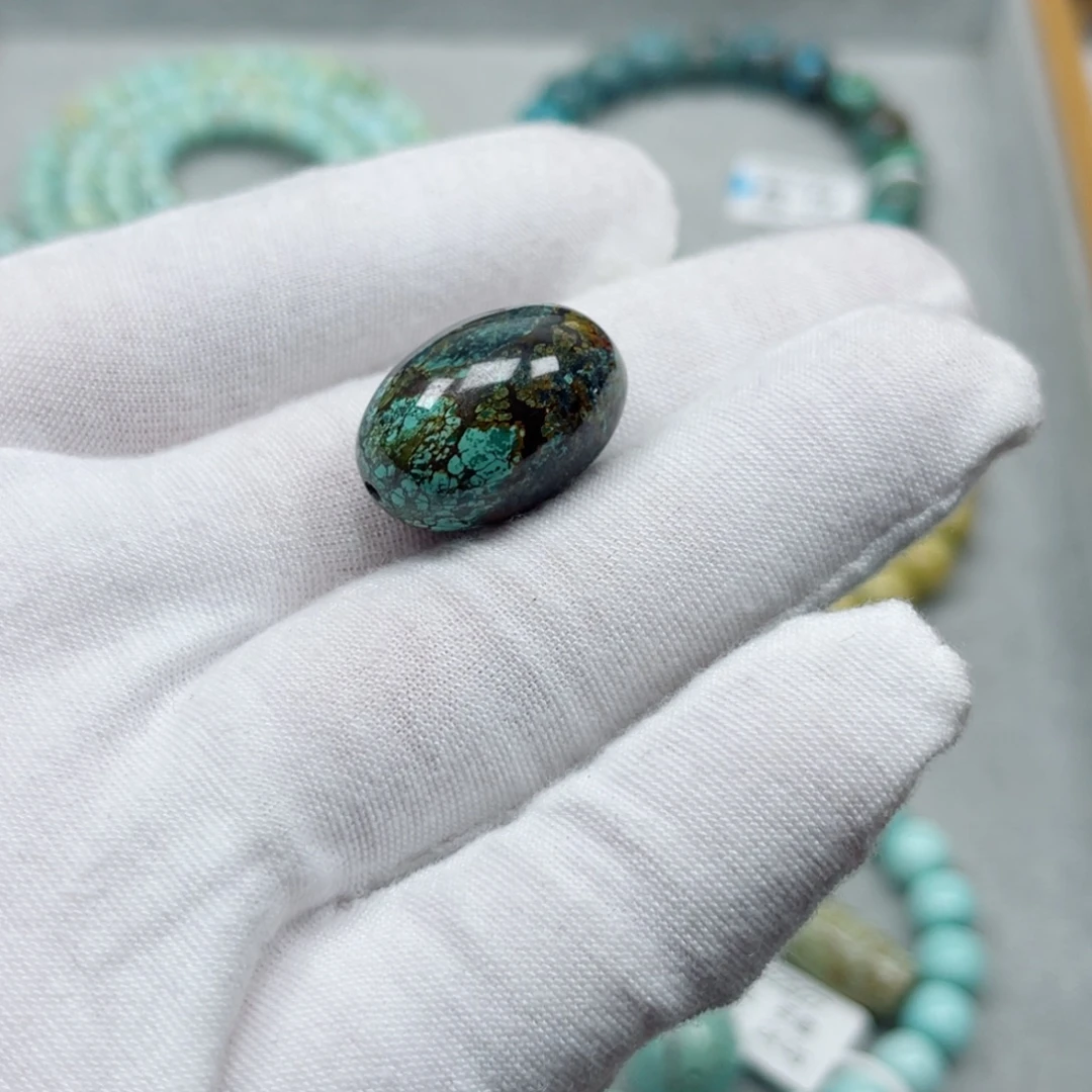 绿松石未镶嵌挂件