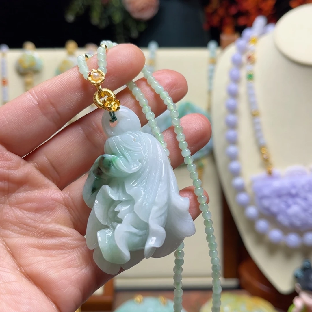 翡翠颈饰未镶嵌天然翡翠