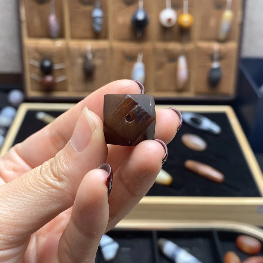 玛瑙/玉髓配饰合金