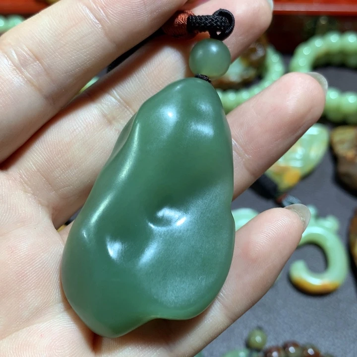 岫岩河磨玉（透闪石质玉）未镶嵌颈饰