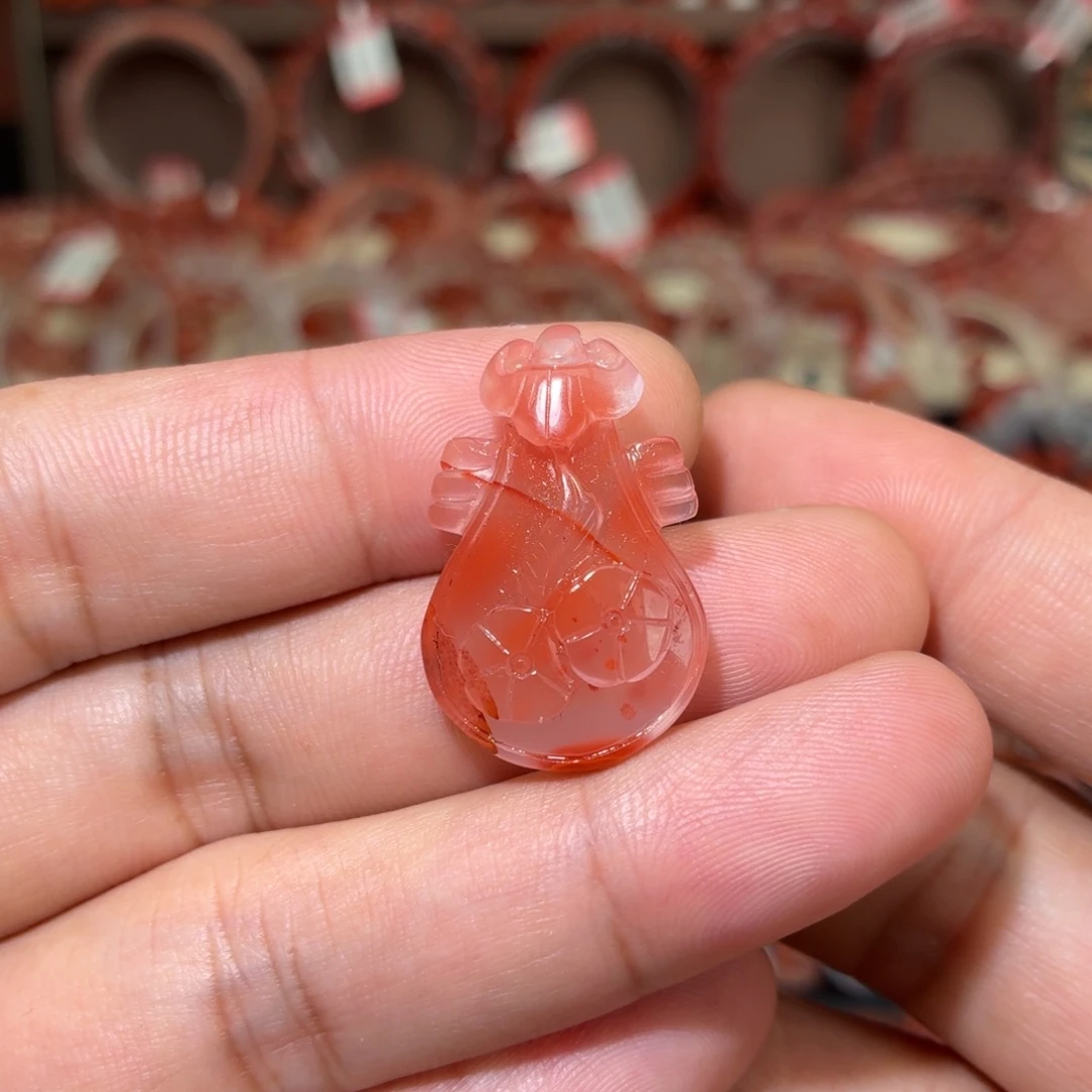 南红玛瑙未镶嵌吊坠(不含链)琵琶吊坠