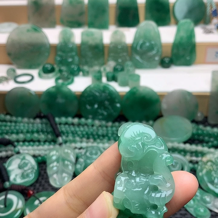 未镶嵌石英岩玉珠宝半成品白***觉