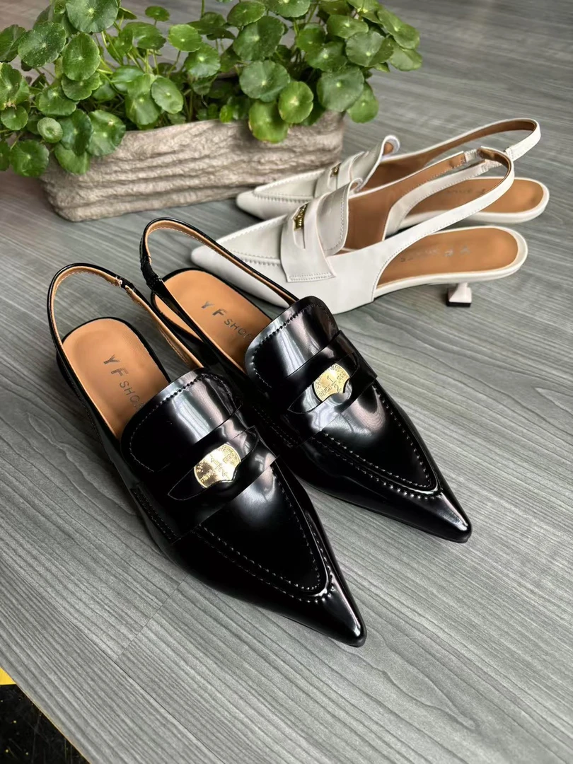 夏季真皮尖头后空小跟鞋9012