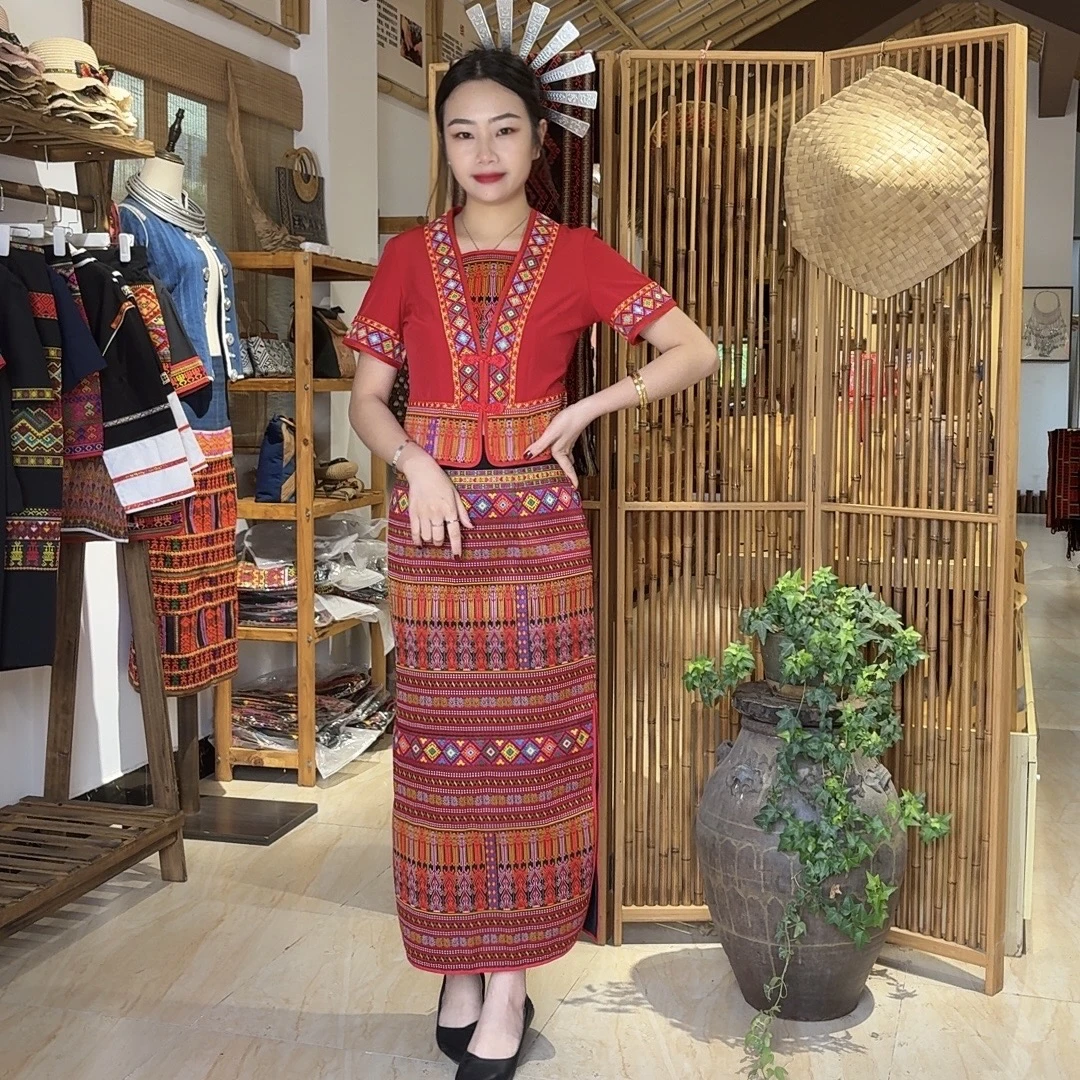 海南黎锦少数民族表演聚会婚服女士长筒裙套装