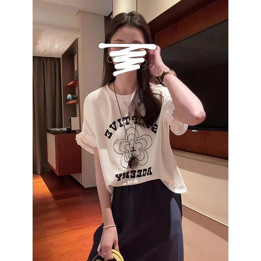 “乐开花”设计师款重工渐变绣花瓣袖圆领短袖T