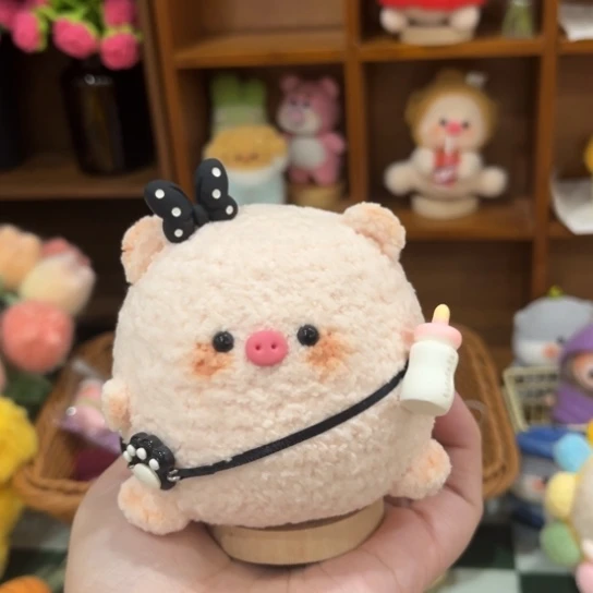 纯手工编织小猪摆件