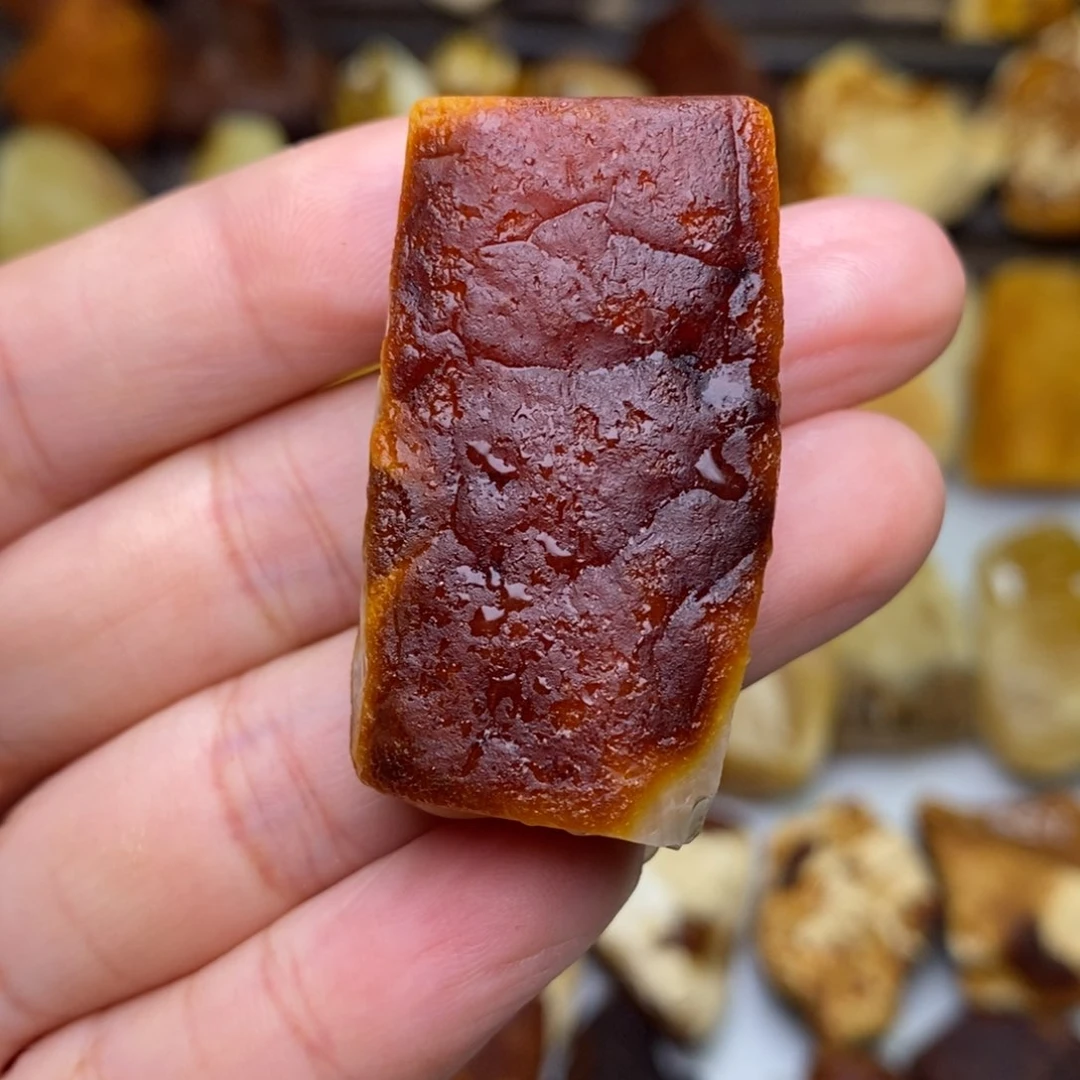 苏***计定制琥珀天然蜜蜡乌料