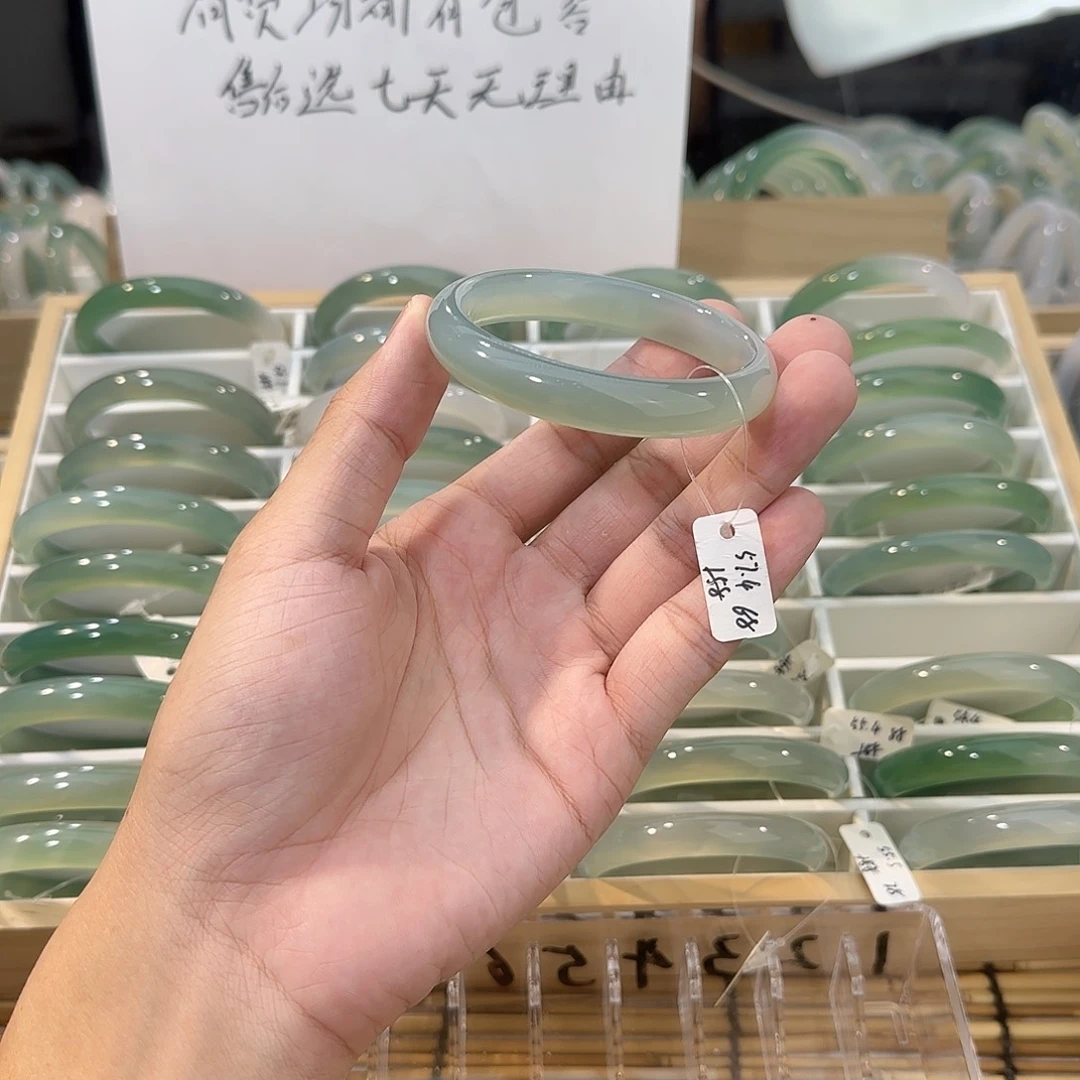 手镯玛瑙/玉髓未镶嵌圈口57.4