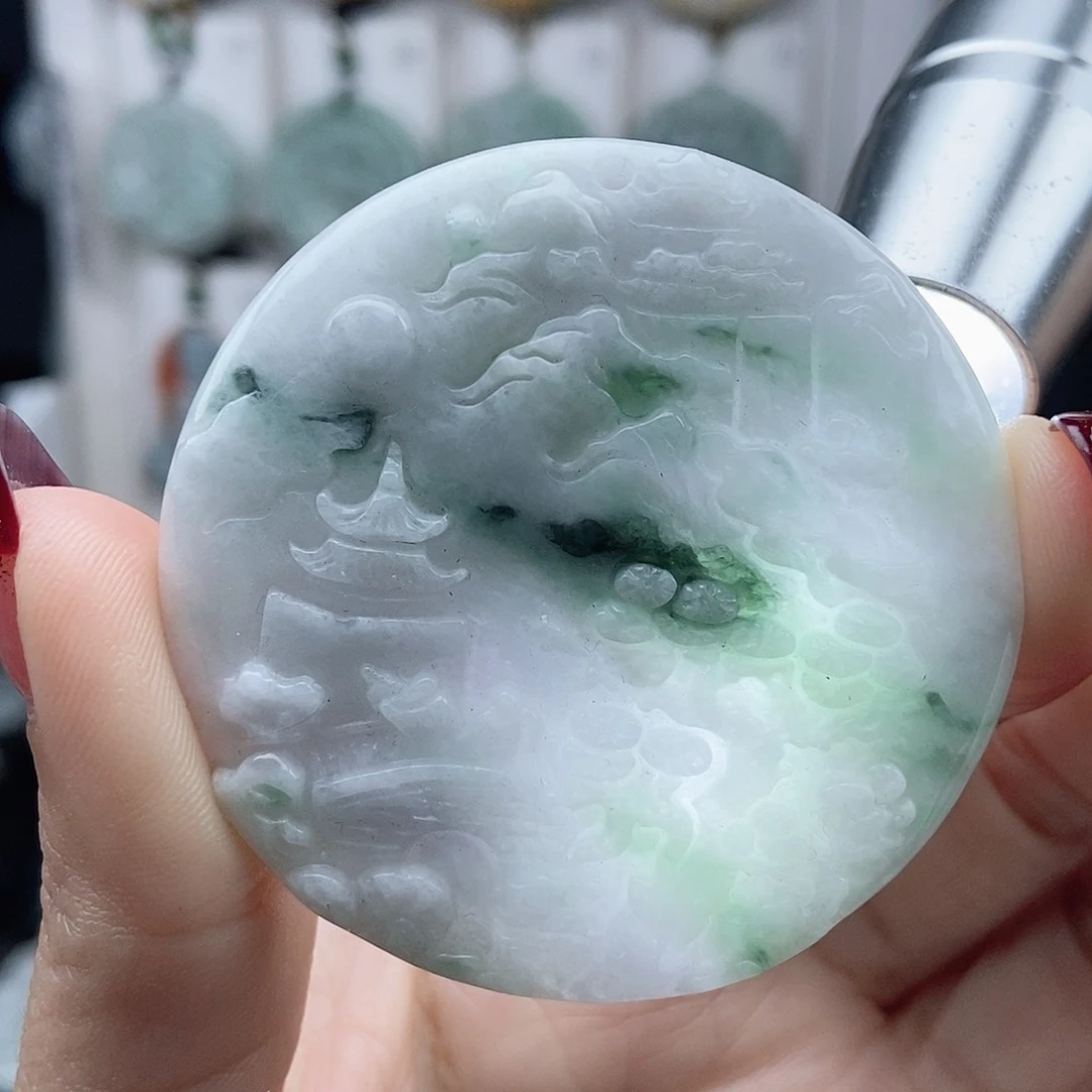 翡翠颈饰未镶嵌翡翠