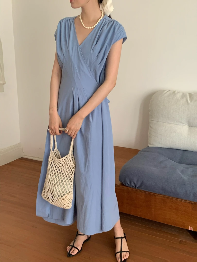 vvs@8233 韩系气质优雅不规则飞飞袖连衣裙