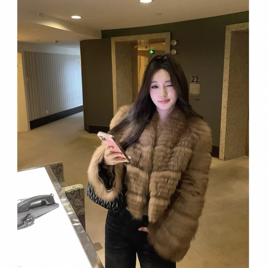 横车条狐狸毛外套女2025秋冬新款气质显瘦大衣