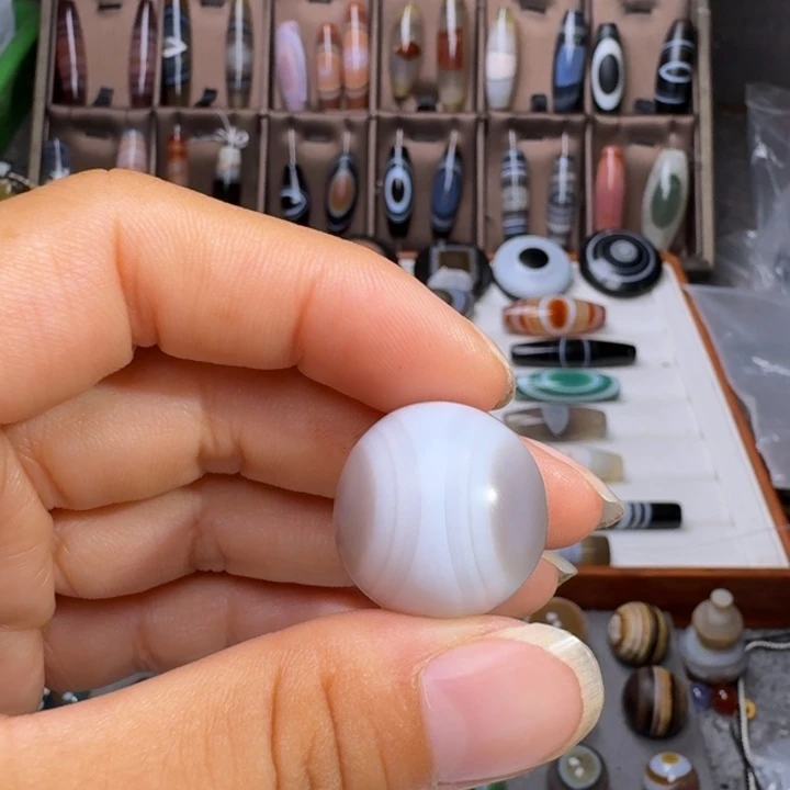 ****空玛瑙/玉髓颈饰未镶嵌