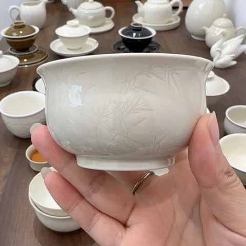 微微瑕竹菊杯炉式杯牙白