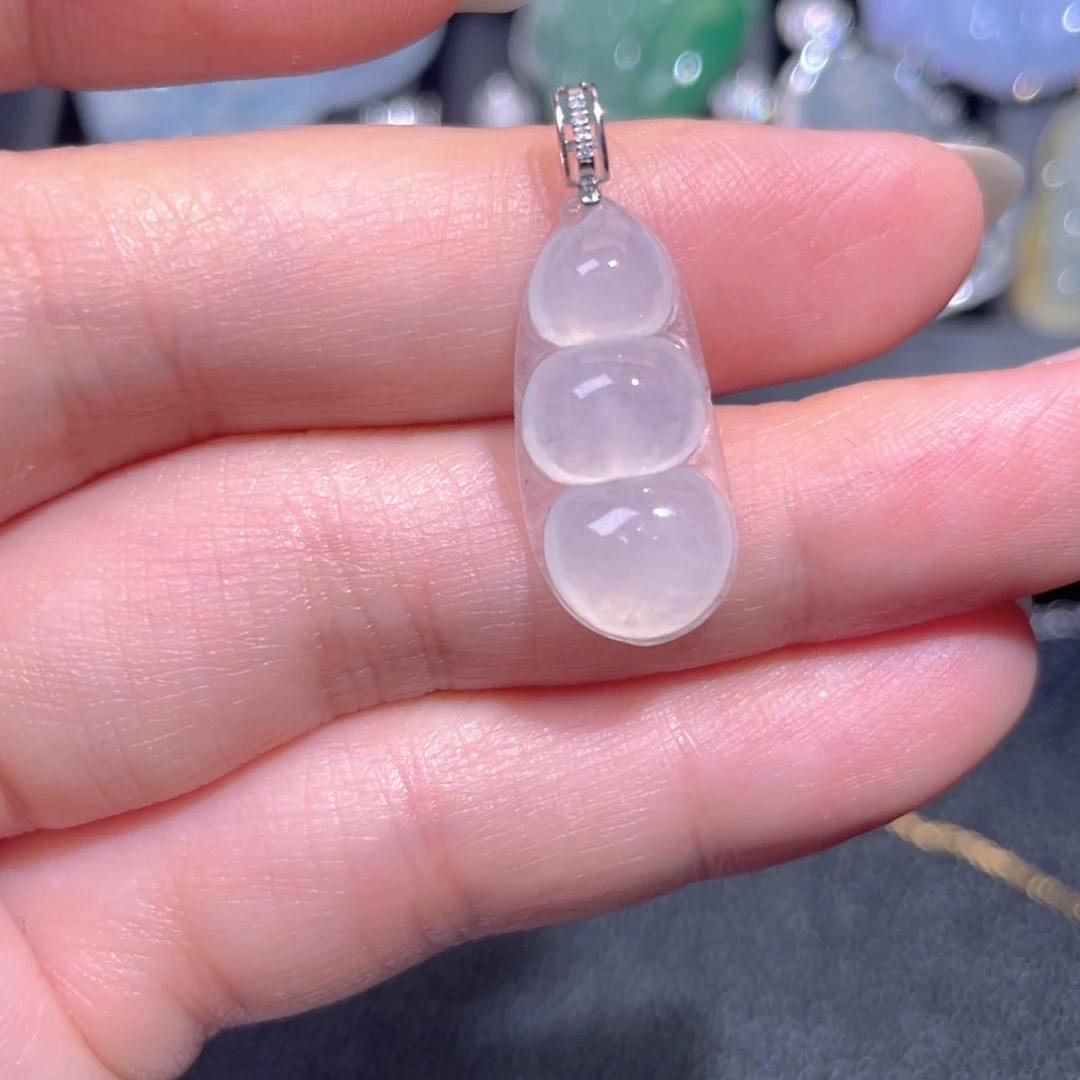 颈饰18K金镶嵌翡翠翡翠