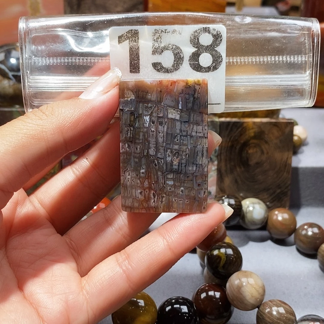 未镶嵌天然北票硅化玉吊坠硅化玉