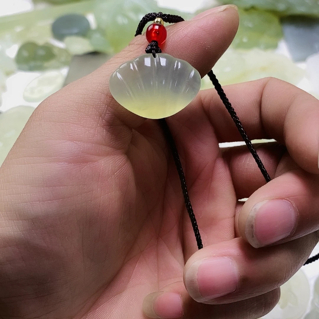 岫玉未镶嵌吊坠(不含链)