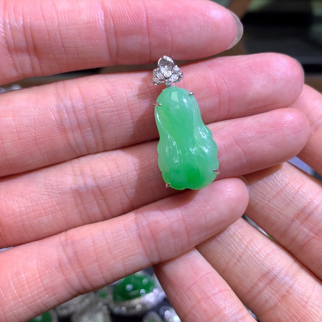 翡翠18K金镶嵌吊坠(不含链)