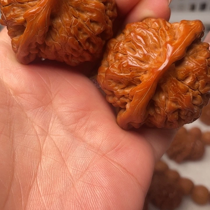 孙***朝文玩核桃吊坠官帽