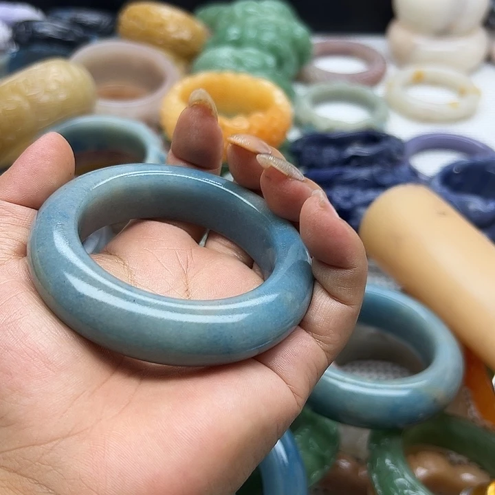 石英岩玉手镯未镶嵌枫**启