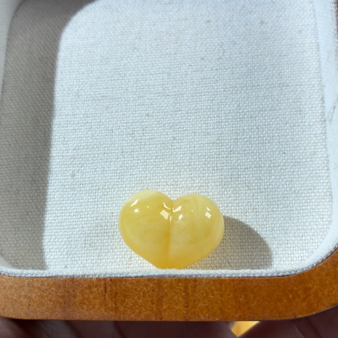 曦***麻蜜蜡未镶嵌裸石定制