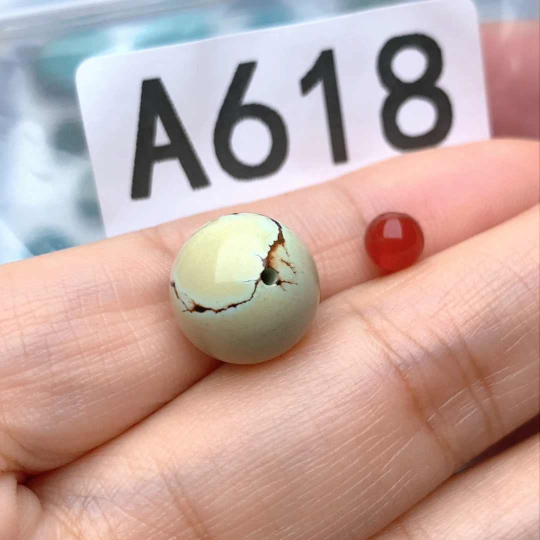 未镶嵌南红玛瑙珠宝奇石