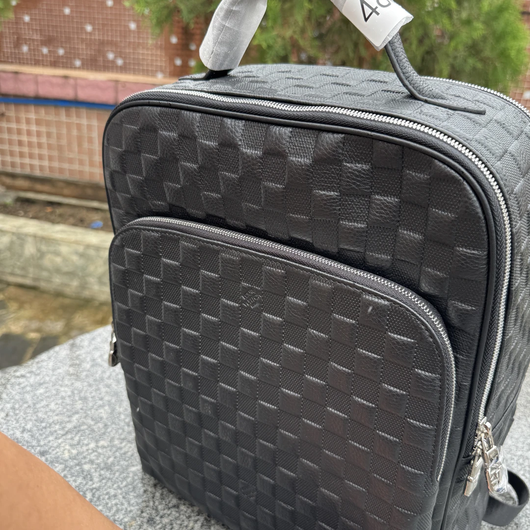 高端品质双肩背头层牛皮大容量电脑包旅行包多功能