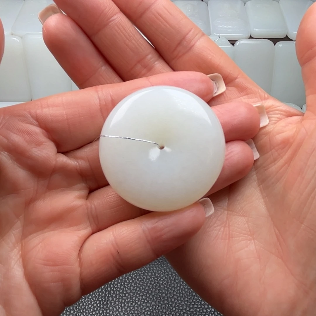 和田玉未镶嵌吊坠(不含链)51g