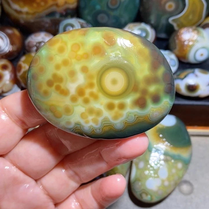 未镶嵌玛瑙/玉髓珠宝半成品70