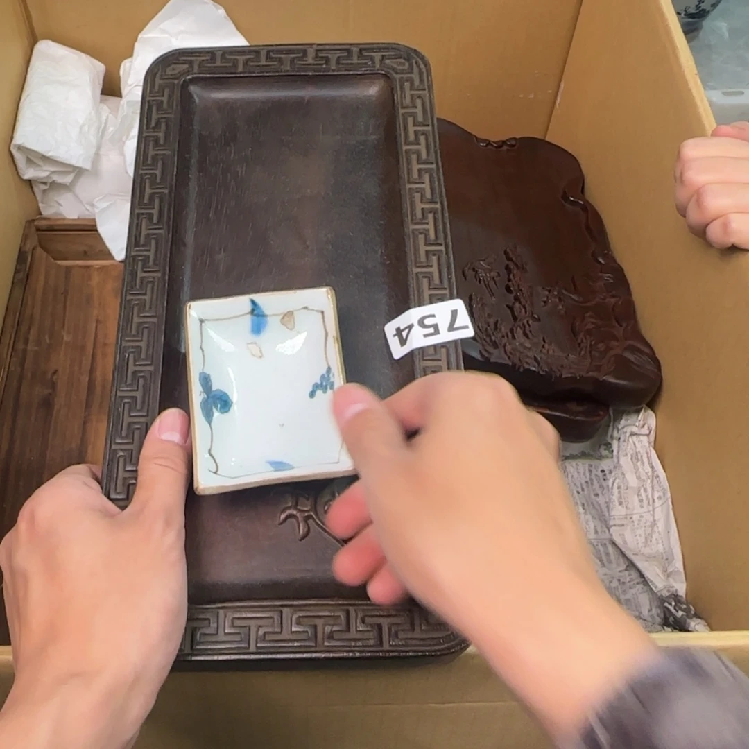 陶瓷孤品单件车里拍的