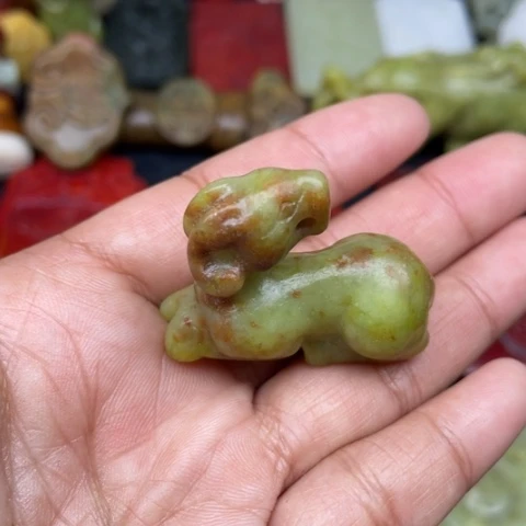 蛇纹石玉颈饰未镶嵌22