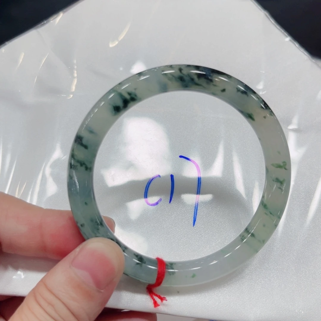 翡翠手镯未镶嵌53圆