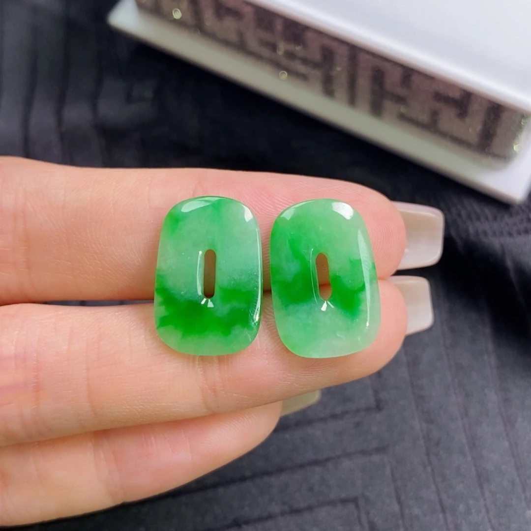 未镶嵌翡翠耳饰方糖