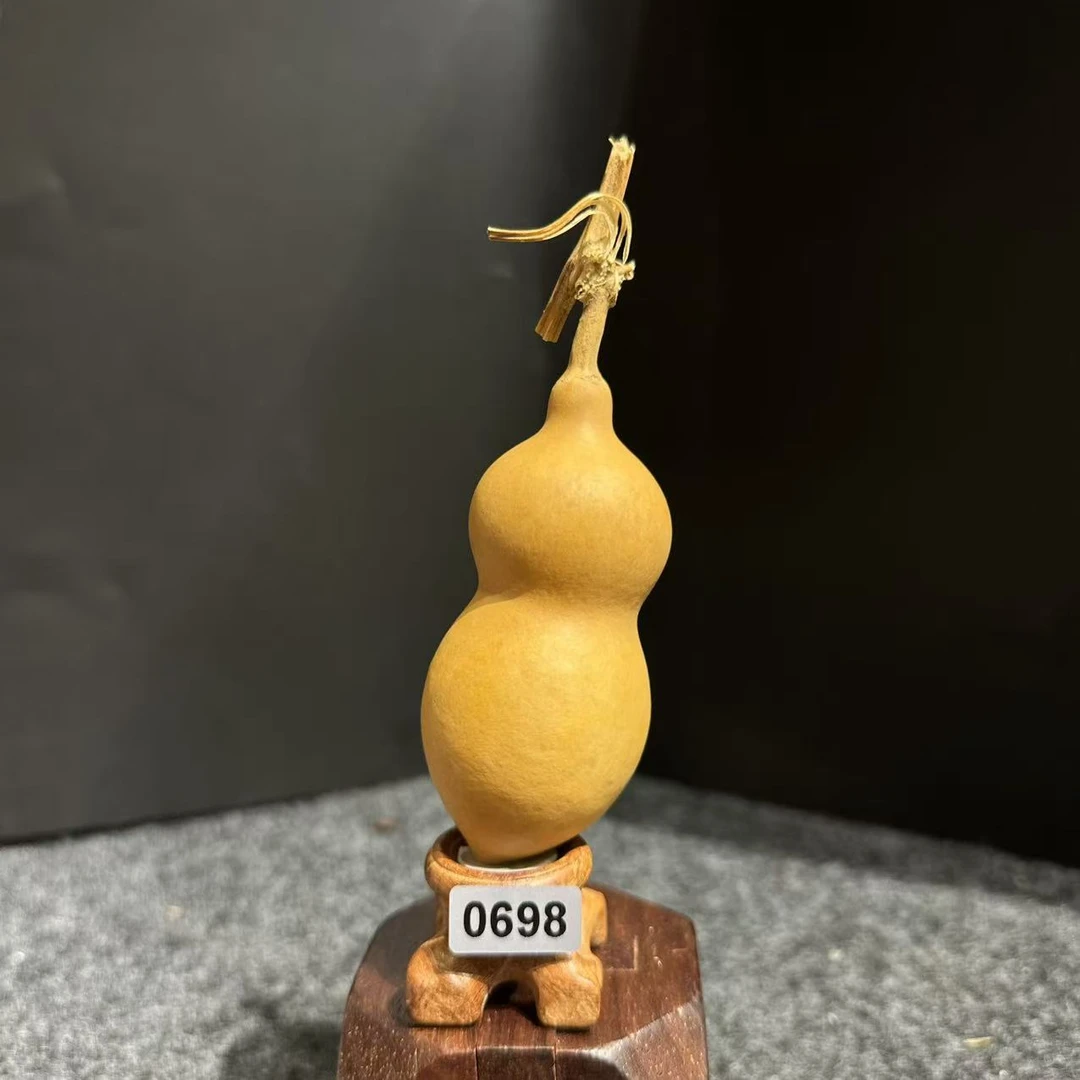 0698号拍品（葫芦）
