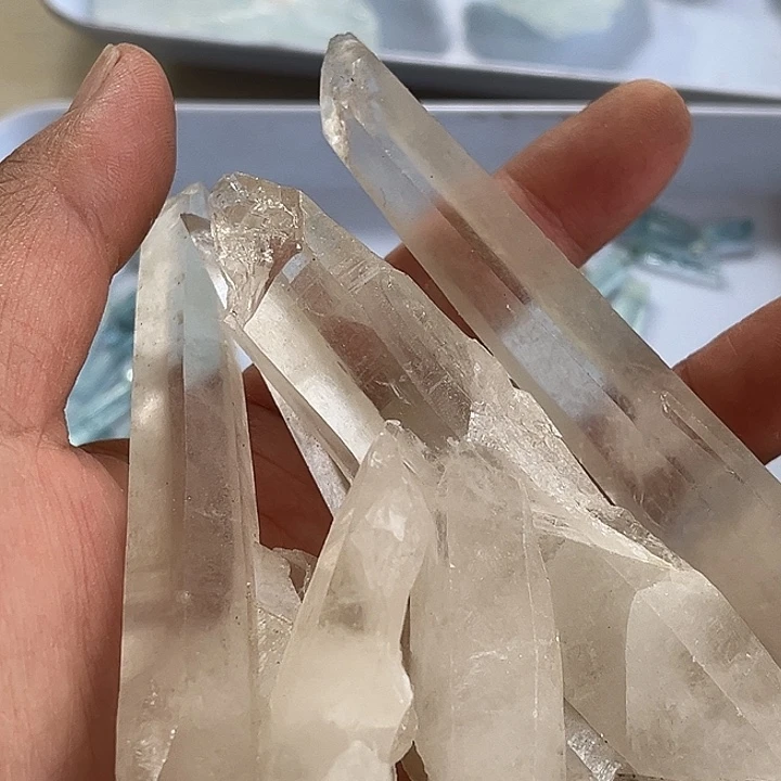 V***子水晶珠宝半成品未镶嵌