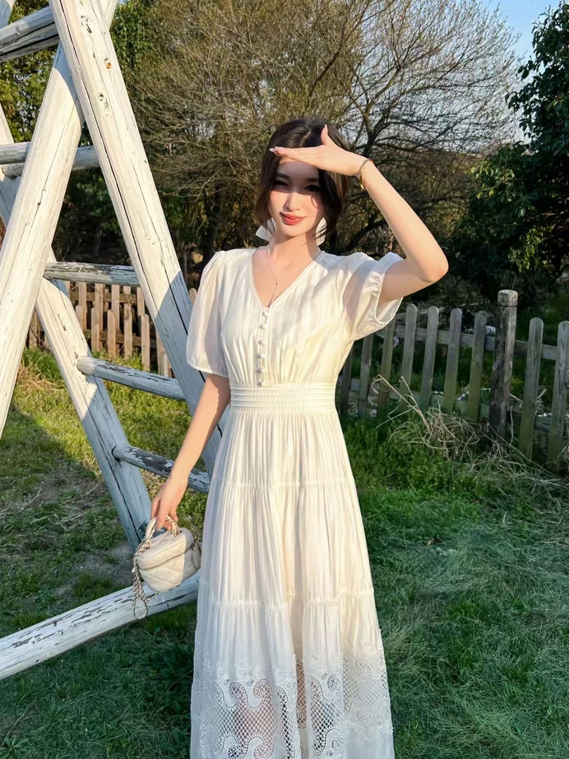 温柔时尚V领镂空连衣裙6922