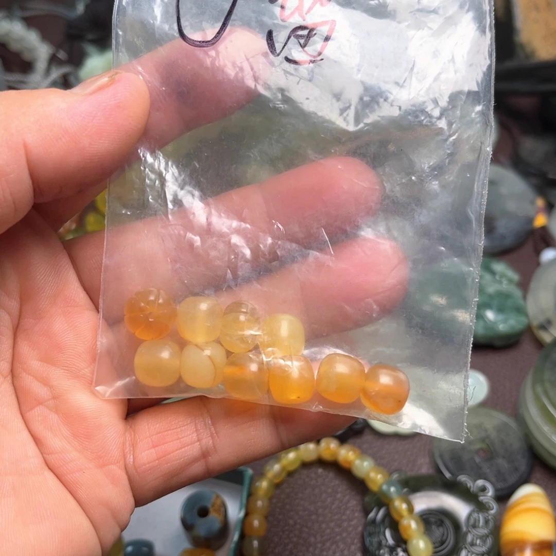 J****蛇纹石玉未镶嵌颈饰