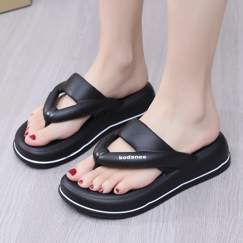 2025时尚人气夏季防滑女生轻便软底潮流EVA沙滩休闲外出人字拖鞋