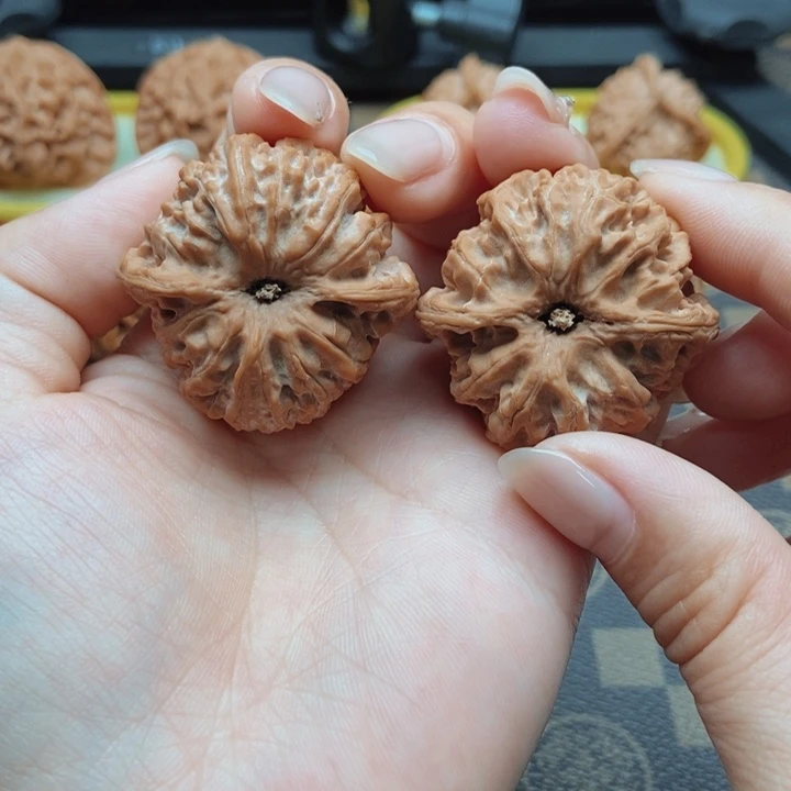 文玩核桃吊坠38苹果园