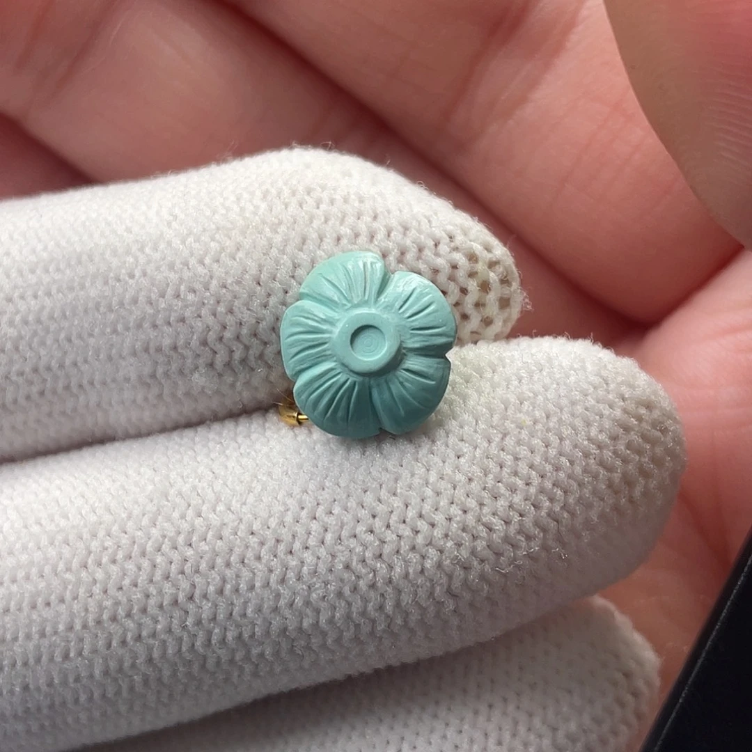 绿松石未镶嵌挂件