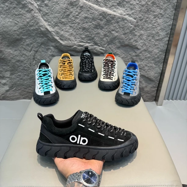 2025秋季新款时尚男鞋舒适百搭反绒皮休闲鞋痞帅潮流男士帅气板鞋